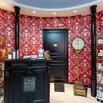 Grand Gallia & Londres Ξενοδοχείο 4*