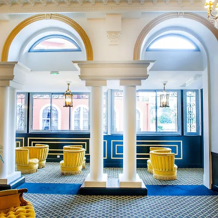 Отель Grand Gallia & Londres 4*