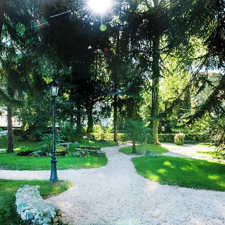 Отель Grand Gallia & Londres Лурд